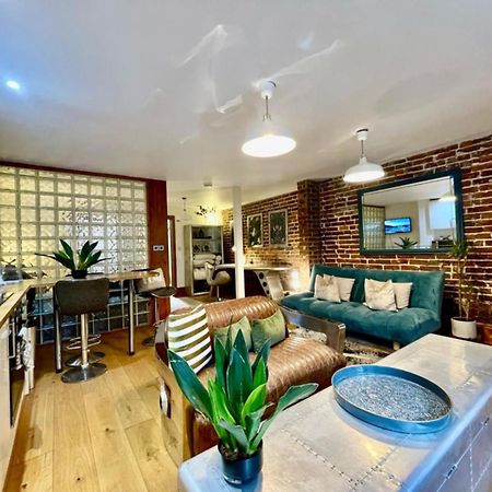 By The Beach Large Central Stylish Studio For 4 Guests Brighton Екстериор снимка
